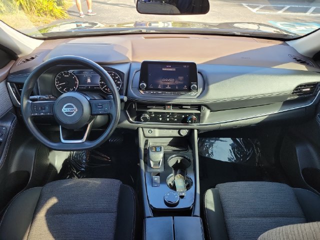 Used 2021 Nissan Rogue S AWD/4WD image 10