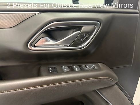 Used 2024 GMC Yukon AT4 w/ Technology Package AWD/4WD image 15