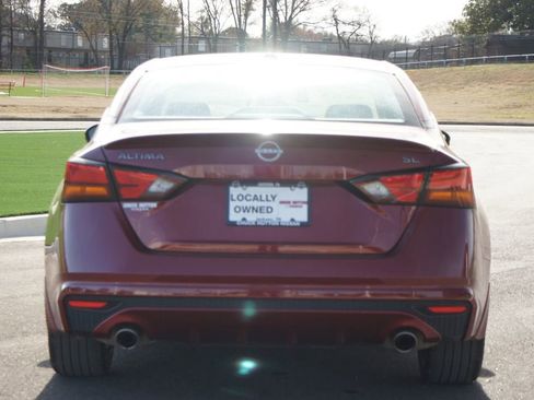 Used 2024 Nissan Altima 2.5 SL image 3