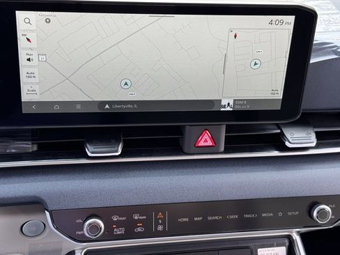 New 2026 Kia Carnival EX image 15