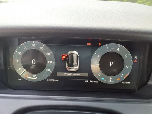 New 2025 Land Rover Range Rover Velar S AWD/4WD image 36