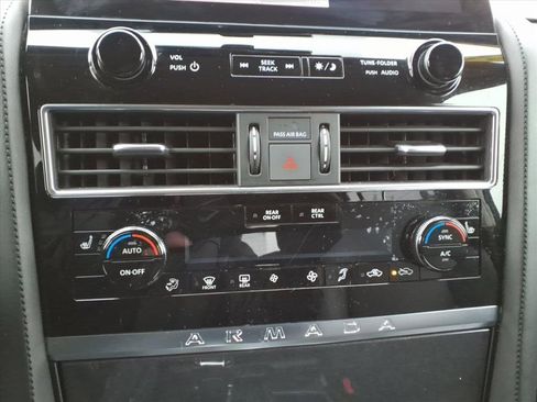 Used 2024 Nissan Armada SV image 20