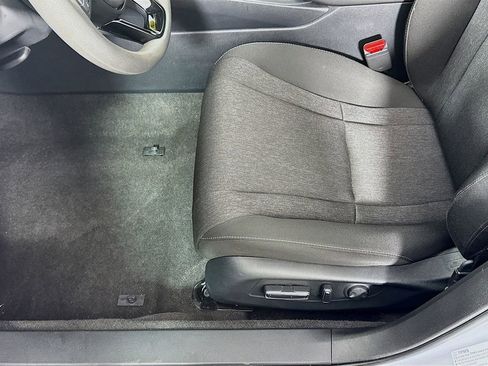Certified 2023 Honda Accord EX image 17
