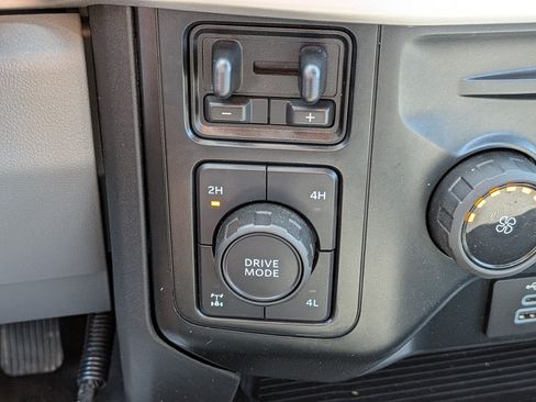 Used 2023 Ford F350 XL w/ FX4 Off-Road Package AWD/4WD image 25