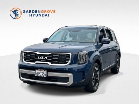 Used 2024 Kia Telluride S w/ S Sunroof Package FWD image 1
