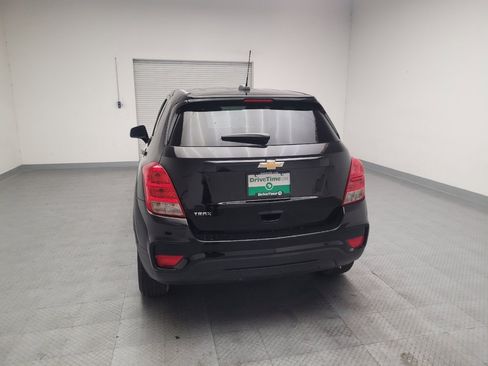 Used 2020 Chevrolet Trax LS w/ Tint and Cruise Package FWD image 6