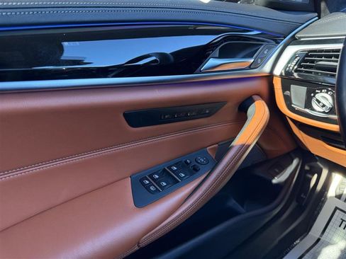 Used 2022 BMW M5 w/ Competition Package image 26