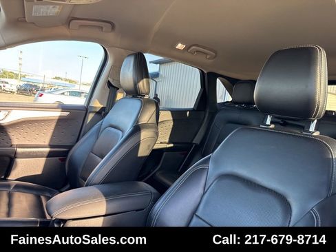 Used 2020 Ford Escape SEL image 17