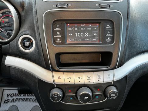 Used 2018 Dodge Journey SE w/ Popular Equipment Group image 19