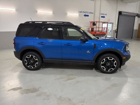 Used 2022 Ford Bronco Sport Outer Banks w/ Tech Package AWD/4WD image 10