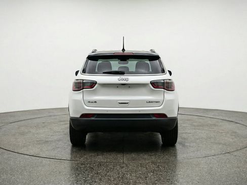 Used 2025 Jeep Compass Limited AWD/4WD image 7