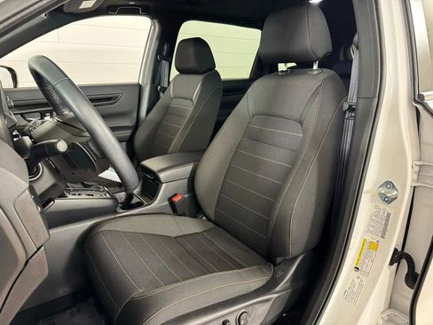 Used 2025 Honda CR-V Sport image 12