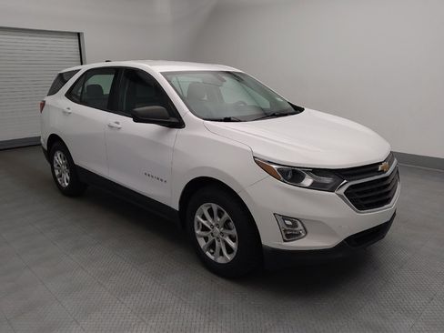 Used 2018 Chevrolet Equinox LS FWD image 13