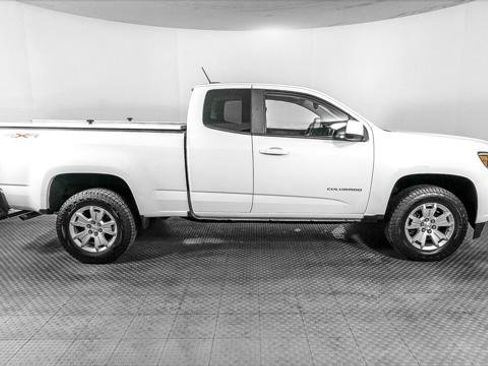 Used 2022 Chevrolet Colorado LT w/ Fleet Safety Package AWD/4WD image 9