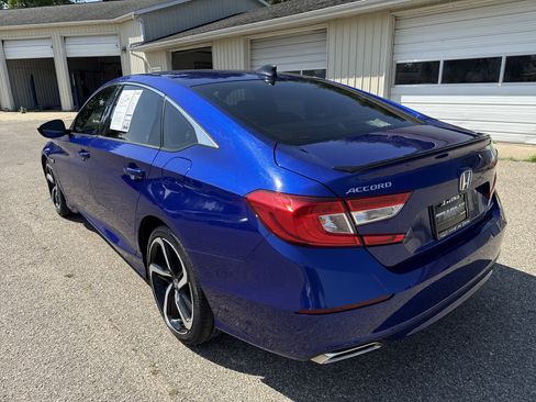 Used 2021 Honda Accord Sport image 7