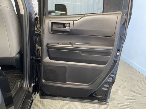 Used 2020 Toyota Tundra SR image 28