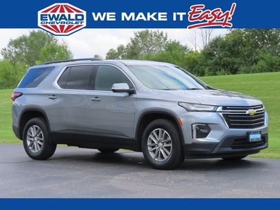Used 2023 Chevrolet Traverse LT