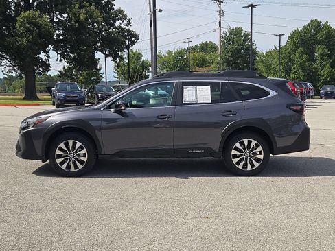 Certified 2025 Subaru Outback Limited AWD/4WD image 4