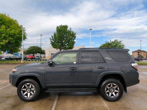 Used 2024 Toyota 4Runner TRD Off-Road Premium image 7