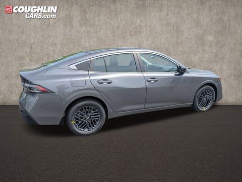 New 2026 Nissan Sentra SV FWD image 9