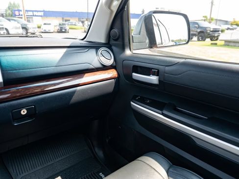 Used 2016 Toyota Tundra Limited w/ Limited Premium Package AWD/4WD image 10