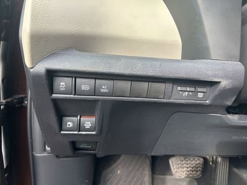 Certified 2021 Toyota Sienna Limited image 22