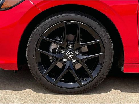 Used 2025 Honda Civic Sport image 9