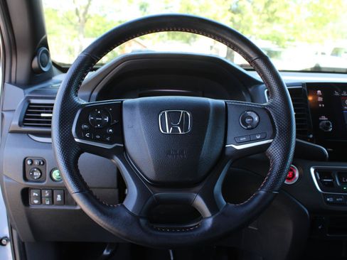 Used 2023 Honda Passport TrailSport image 10