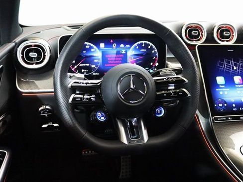 Used 2025 Mercedes-Benz GLC 43 AMG 4MATIC w/ Driver Assistance Package image 20