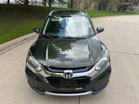 Used 2016 Honda HR-V EX-L image 2