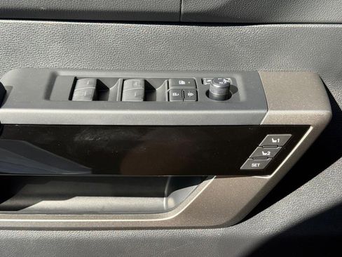 New 2026 Toyota Tundra Limited AWD/4WD image 18
