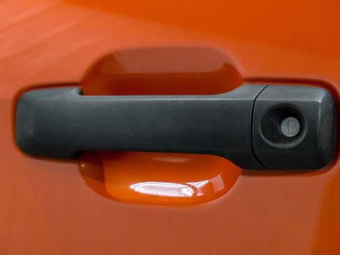 Used 2017 Toyota Tundra SR5 image 38