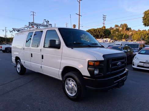 Used 2014 Ford E-150 and Econoline 150 w/ Power Group image 1