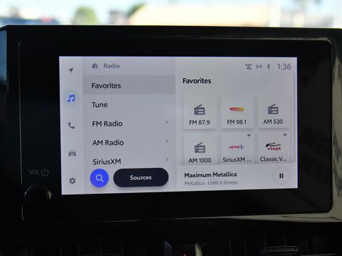 Used 2024 Toyota Corolla LE image 21