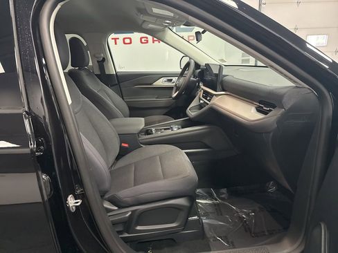 New 2026 Ford Explorer Active AWD/4WD image 42
