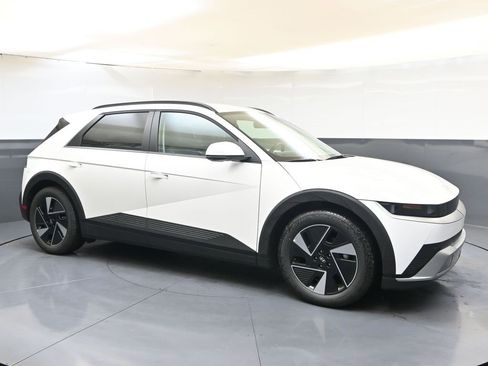 New 2025 Hyundai Ioniq 5 SEL image 7