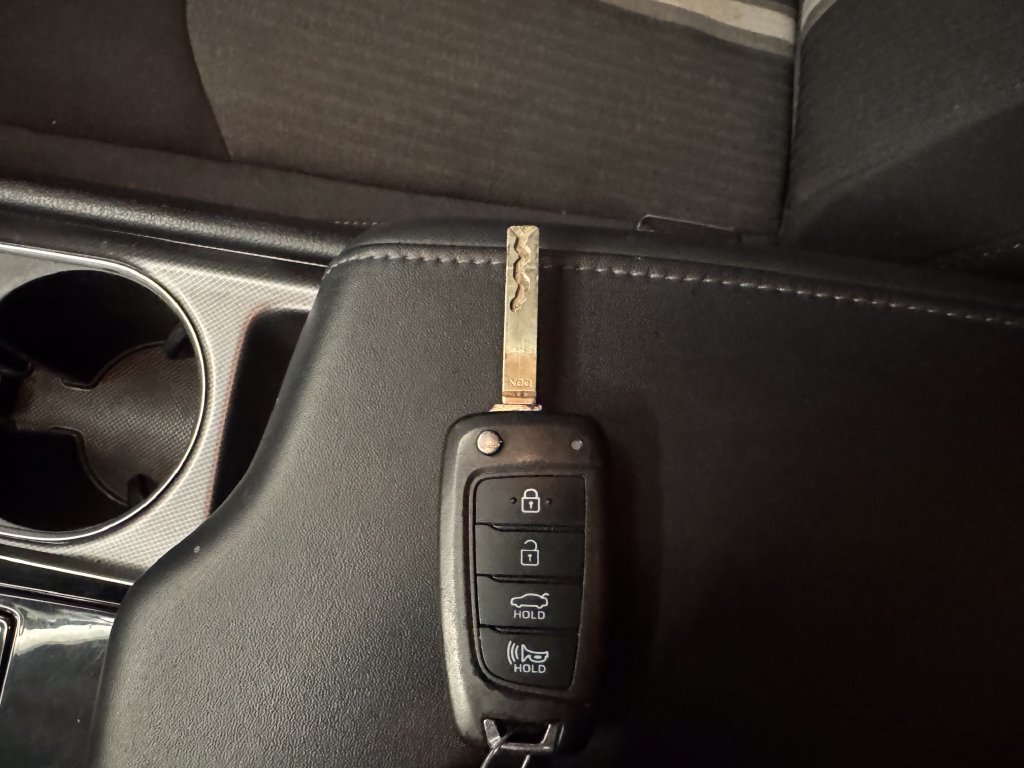 Used 2023 Hyundai Sonata SE FWD image 17