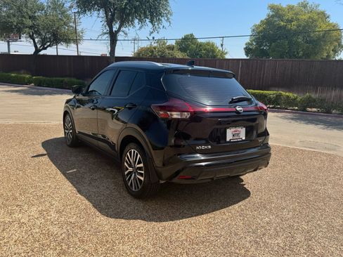 Used 2023 Nissan Kicks SV FWD image 10