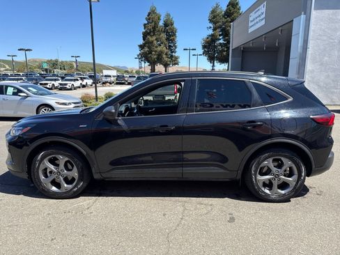 Used 2025 Ford Escape ST-Line FWD image 2