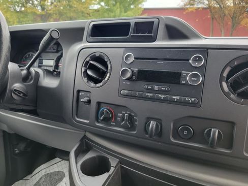 Used 2014 Ford E-350 and Econoline 350 Super Duty w/ Insulation Package image 50