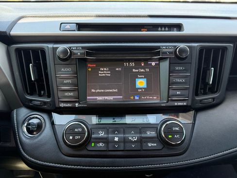 Used 2018 Toyota RAV4 XLE w/ Plus Extra Value Package image 16