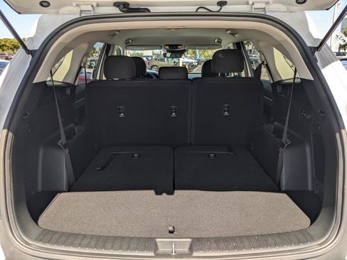 Certified 2023 Kia Sorento LX image 10