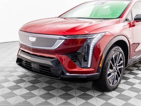 New 2026 Cadillac Optiq Sport 1 image 32