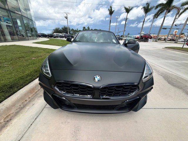Used 2026 BMW Z4 M40i RWD image 2