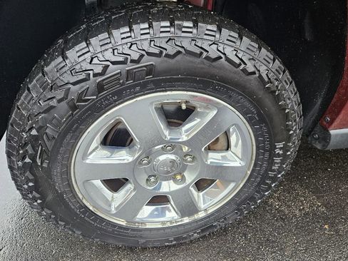 Used 2007 Jeep Commander Limited w/ Trailer Tow Group IV image 28