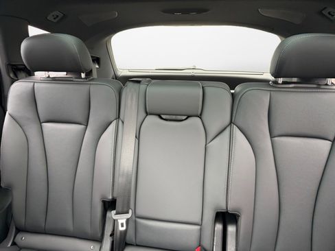 New 2026 Audi Q7 3.0T Premium Plus image 12