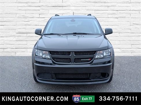 Used 2020 Dodge Journey SE w/ Blacktop Package image 2