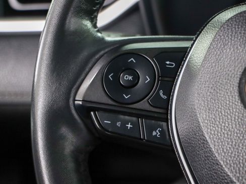 Used 2023 Toyota RAV4 XLE Premium image 13