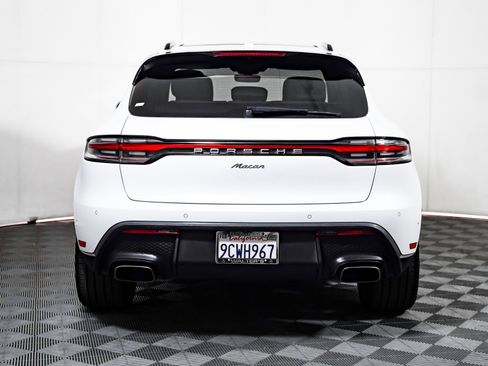 Used 2023 Porsche Macan image 14