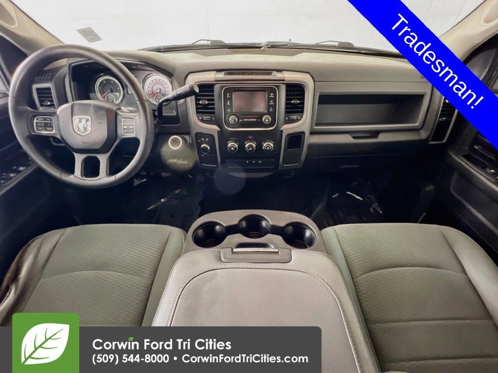 Used 2017 RAM 2500 Tradesman w/ Chrome Appearance Group AWD/4WD image 7